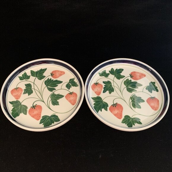 Pair of Dansk Strawberry Salad Plates Philippines 8" Berries Series Discontinued - Picture 5 of 7